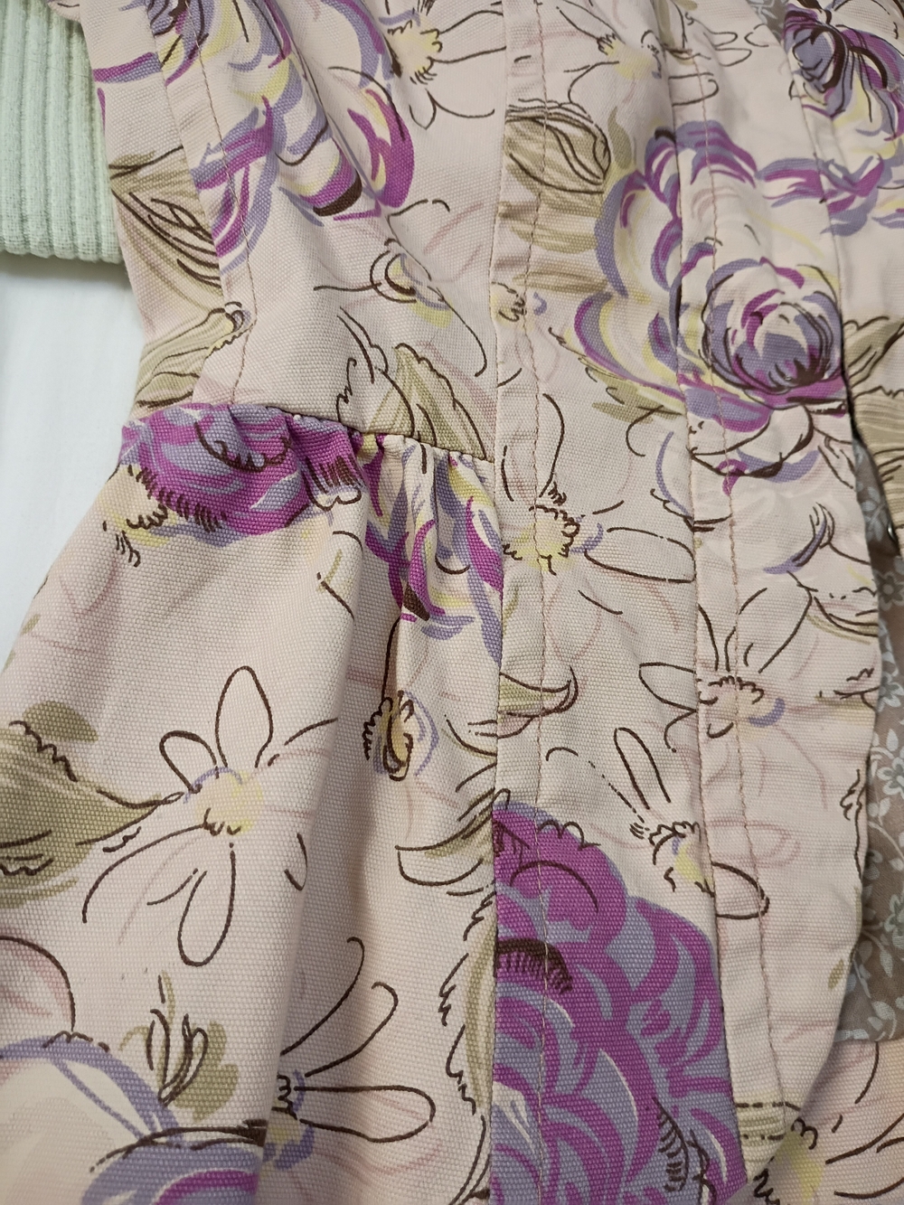 Anthropologie (Elevenses) Sweet Feminine Top - Picture 3 of 8